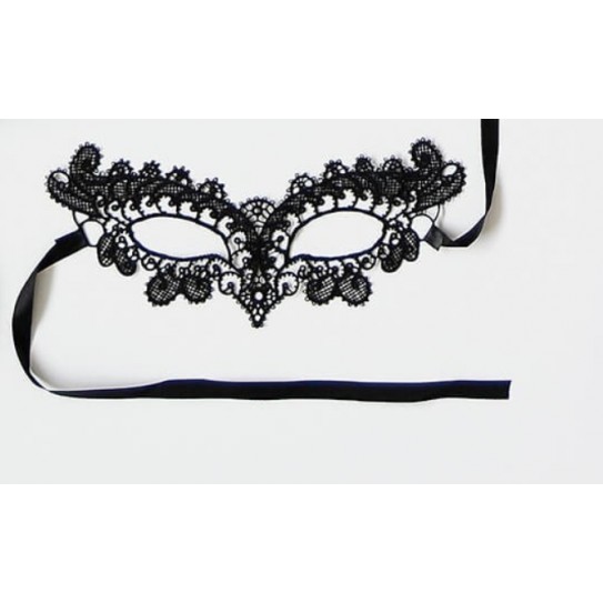 MASCARA EM RENDA PRETA 